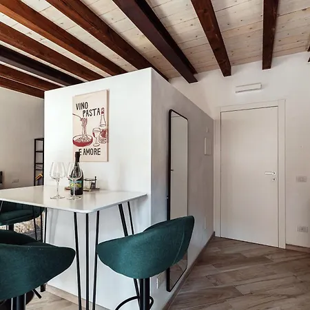 Casa Del Cortiletto * 科莫
